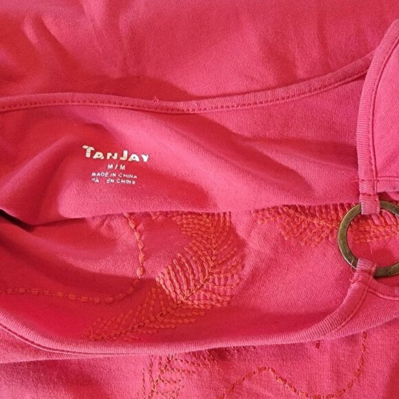 TanJay Red Short Sleeved Scoop Neckline Casual Top in Size Medium - Picture 5 of 7